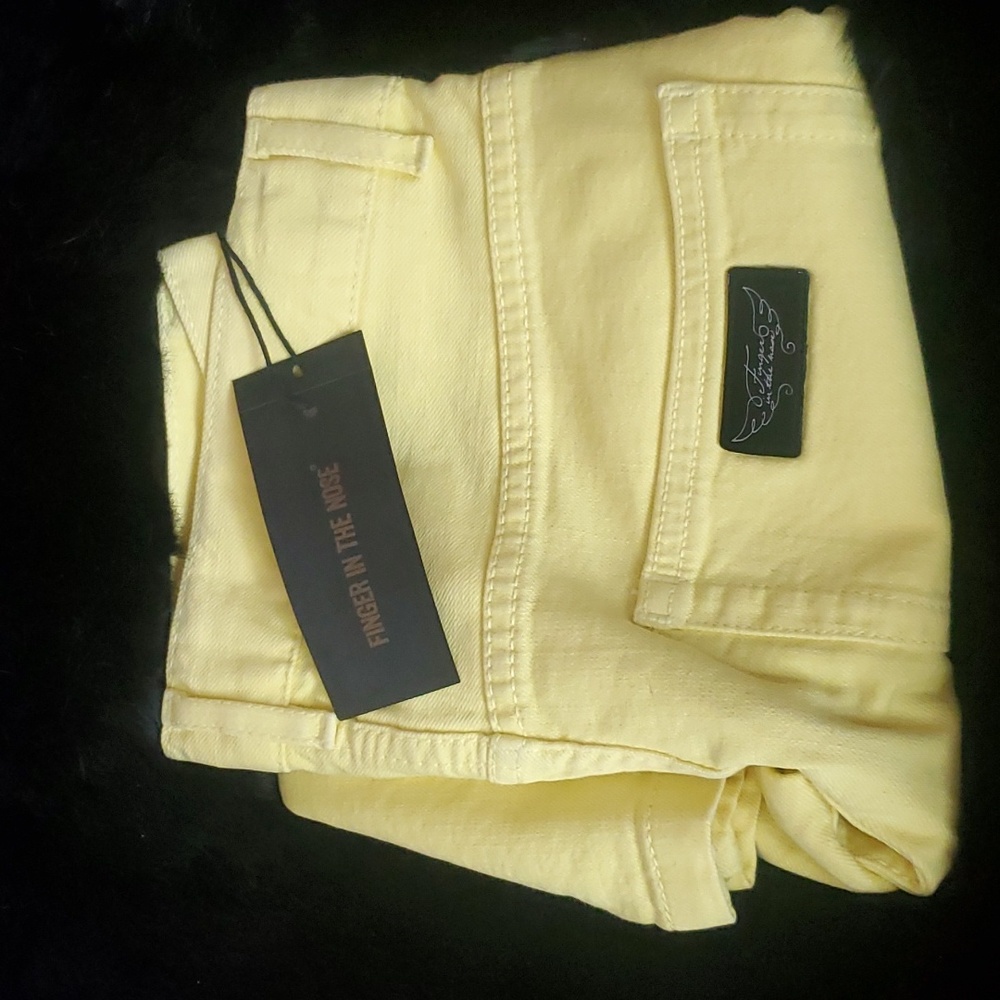 NWT FIN 'Nasty Lemon' 🍋 Bermuda shorts Fingerin the nose sz 16yrs 5XL